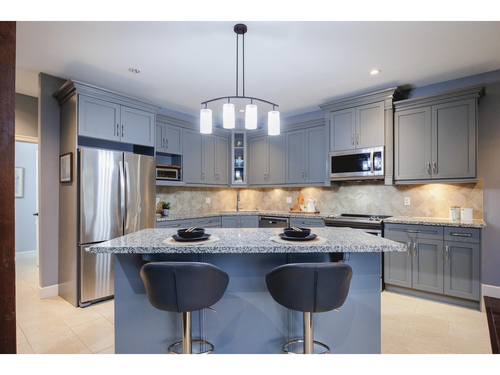 17 1911 WOODSIDE BOULEVARD|Mt Woodside