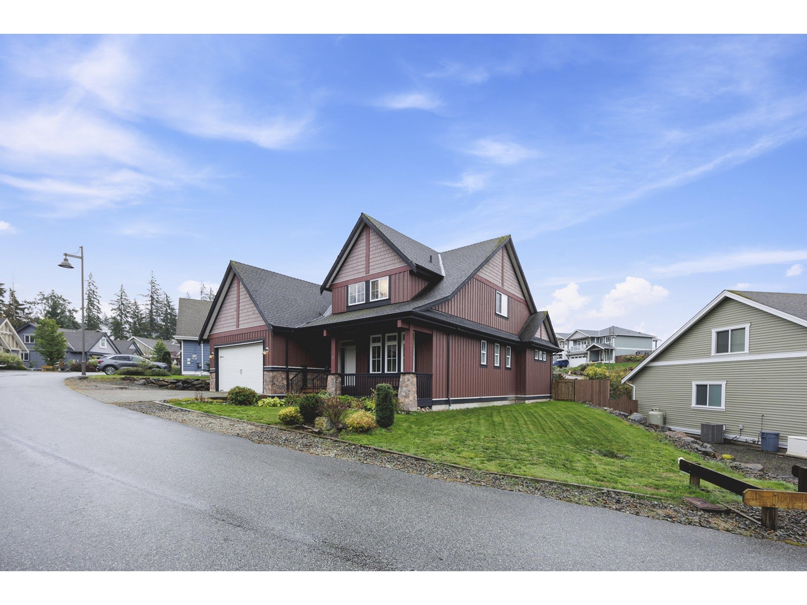 17 1911 WOODSIDE BOULEVARD|Mt Woodside