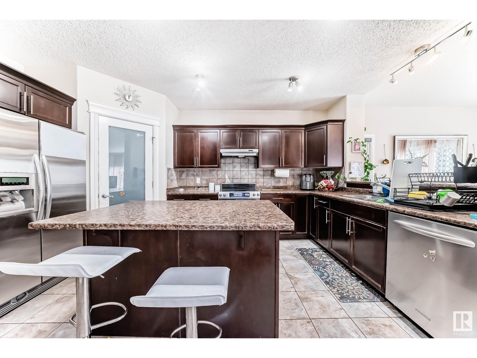 6159 12 AV SW