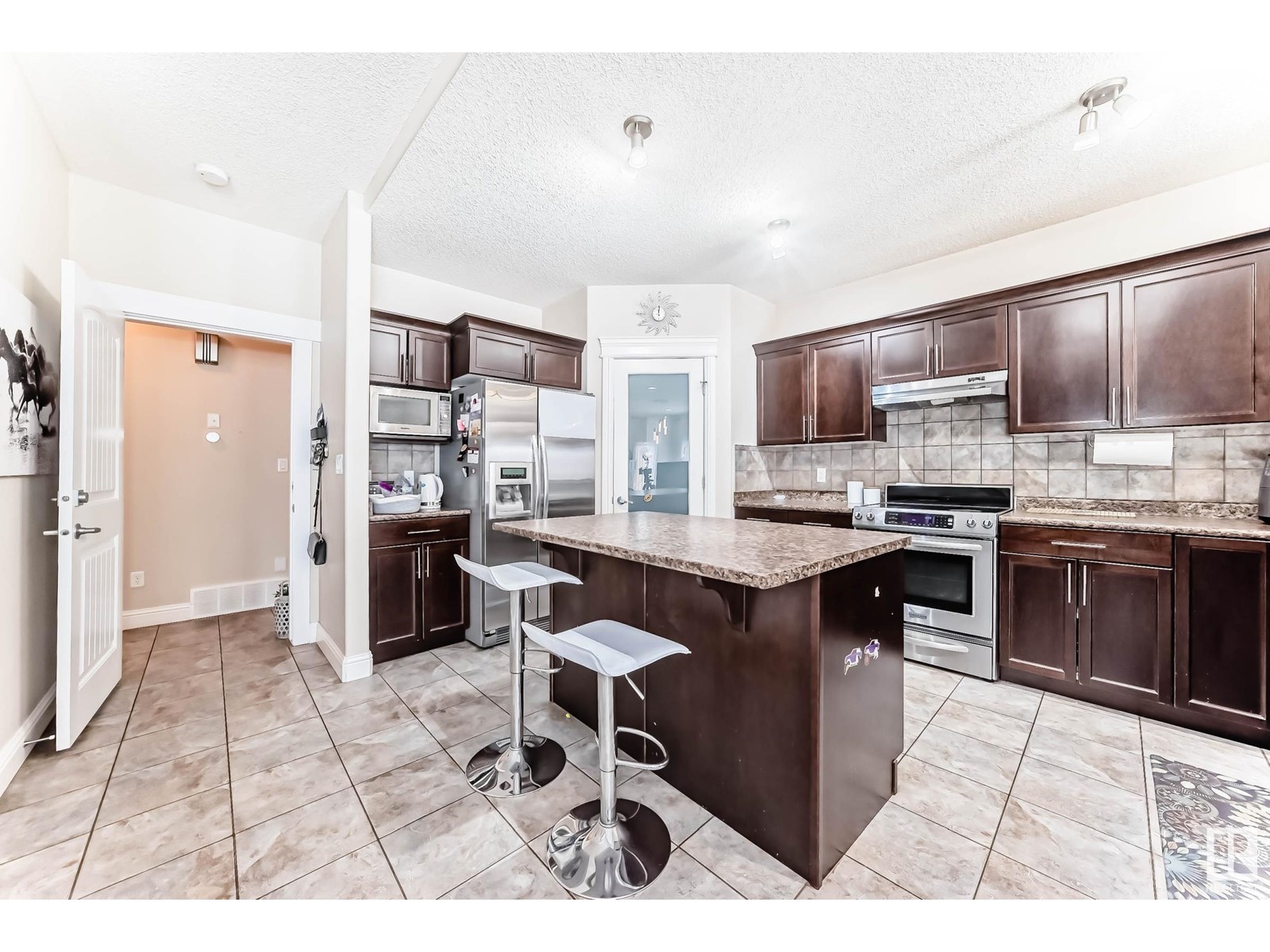 6159 12 AV SW