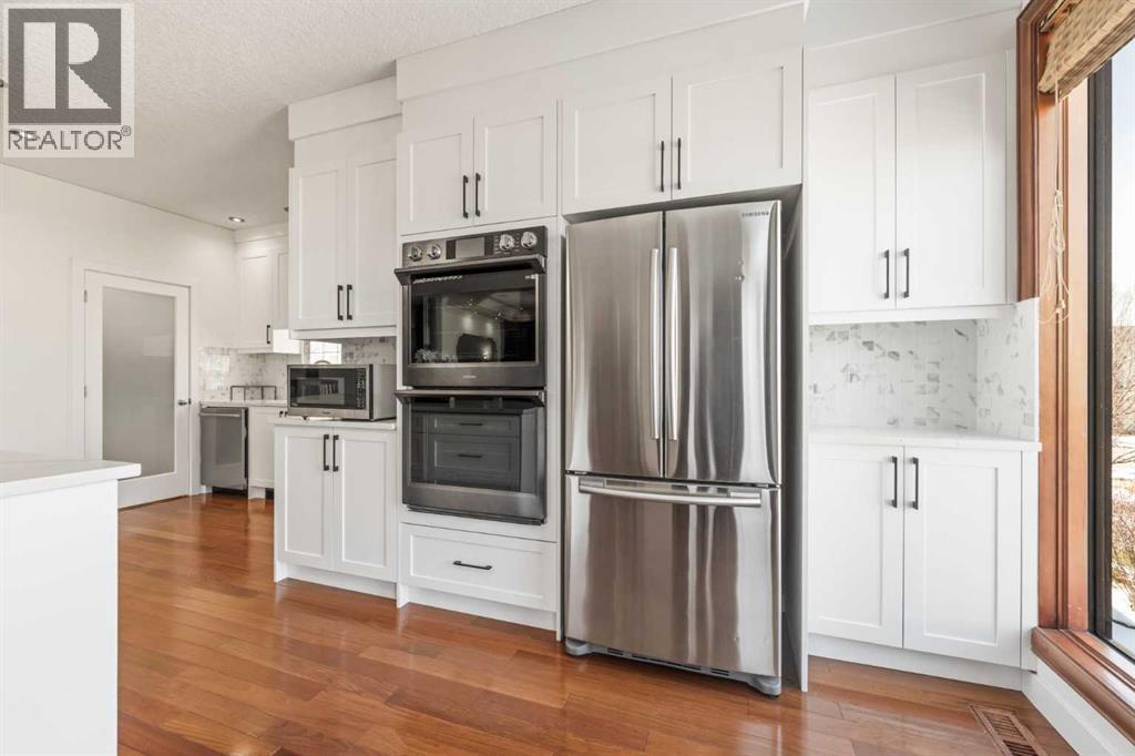8 Coulee Park SW