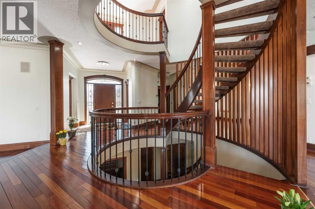 8 Coulee Park SW
