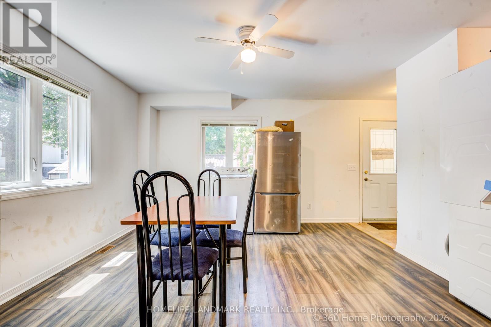 3 - 736 KINGSTON ROAD