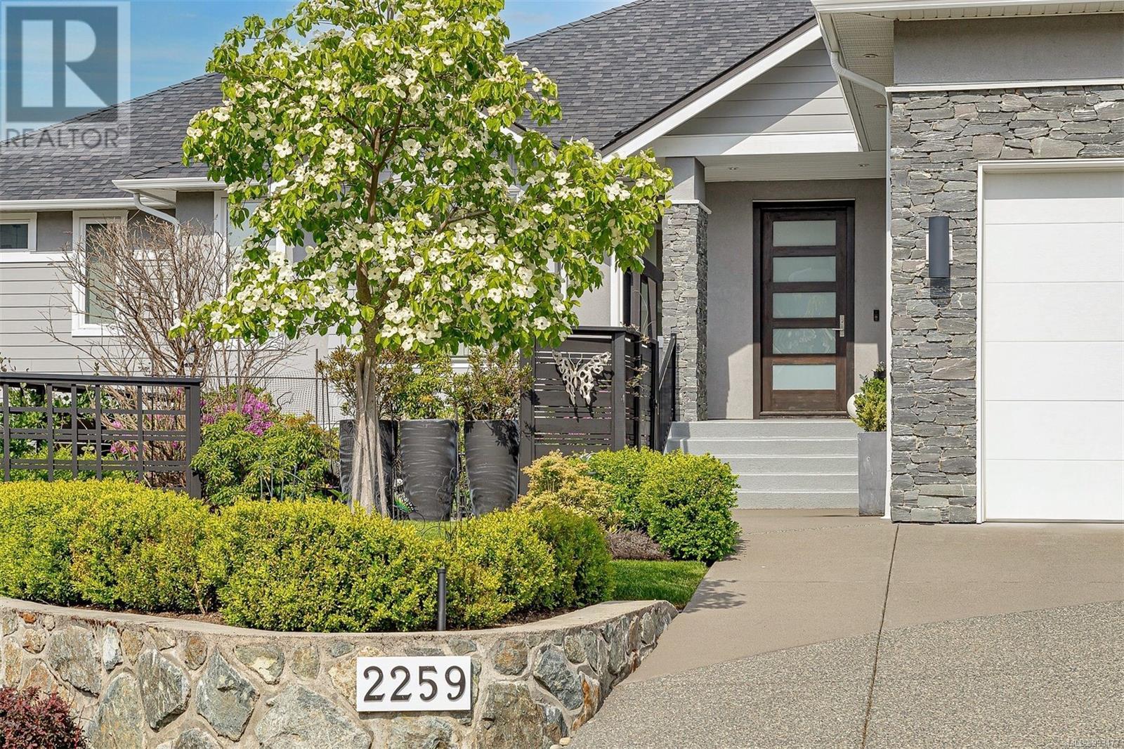 2259 Compass Pointe Pl