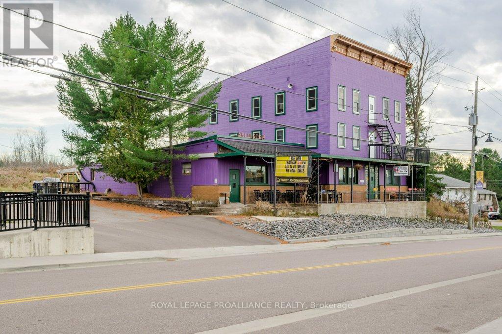 Photo 1 of 43 — 32990 HIGHWAY 62, Hastings Highlands (Monteagle Ward), ON K0L2S0