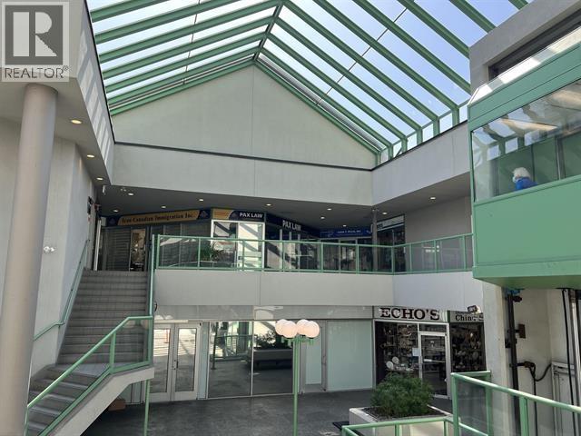 227 1433 LONSDALE AVENUE