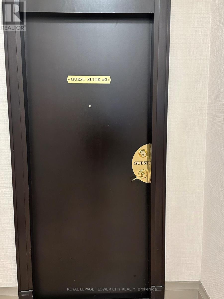 403 - 88 PROMENADE CIRCLE