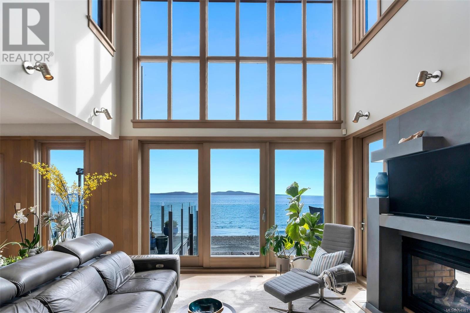 5073 Cordova Bay Rd