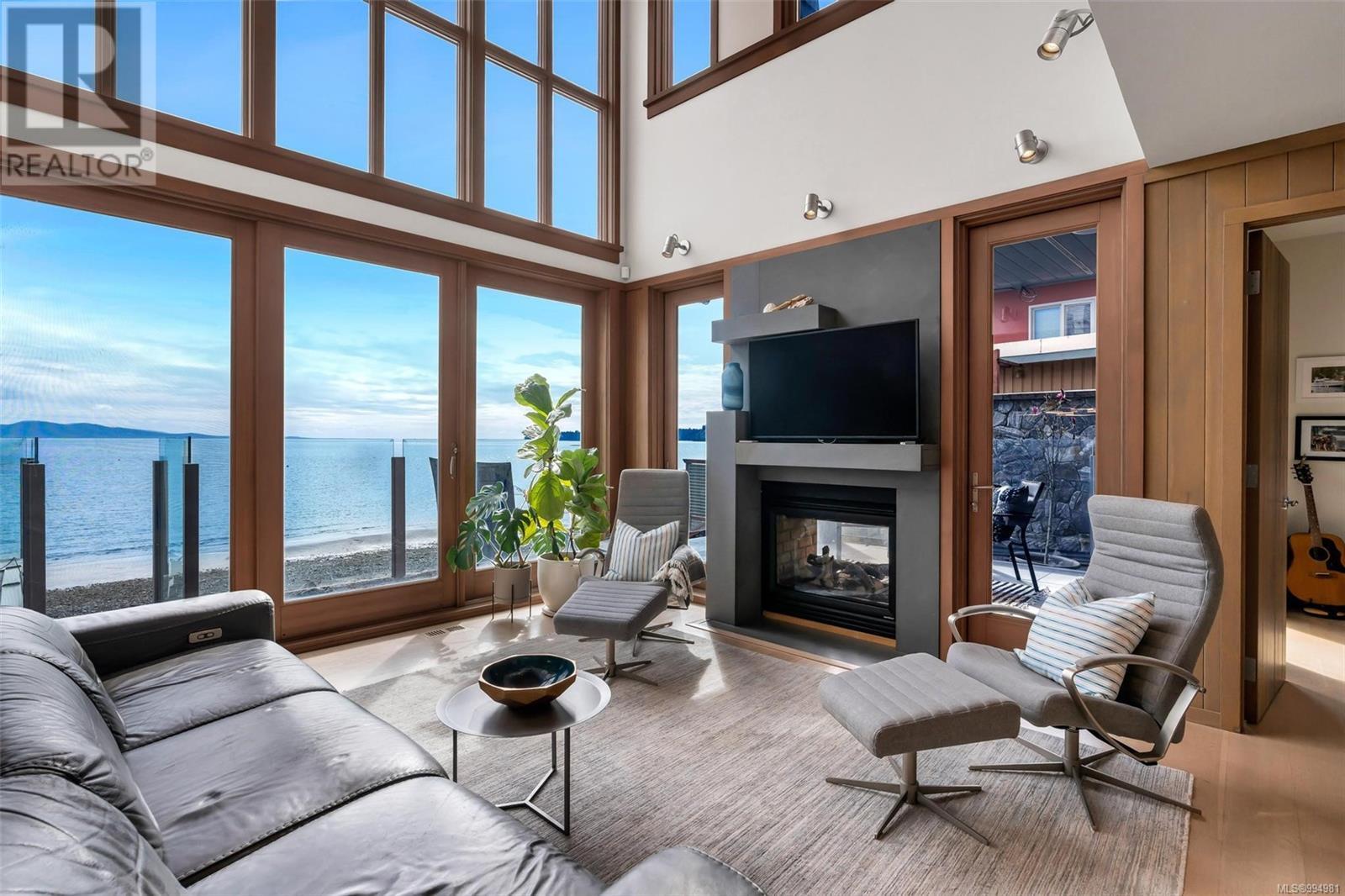 5073 Cordova Bay Rd