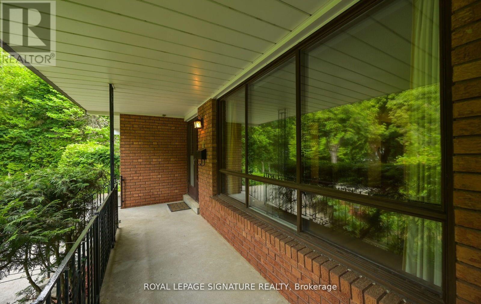 172 GLENVIEW DRIVE