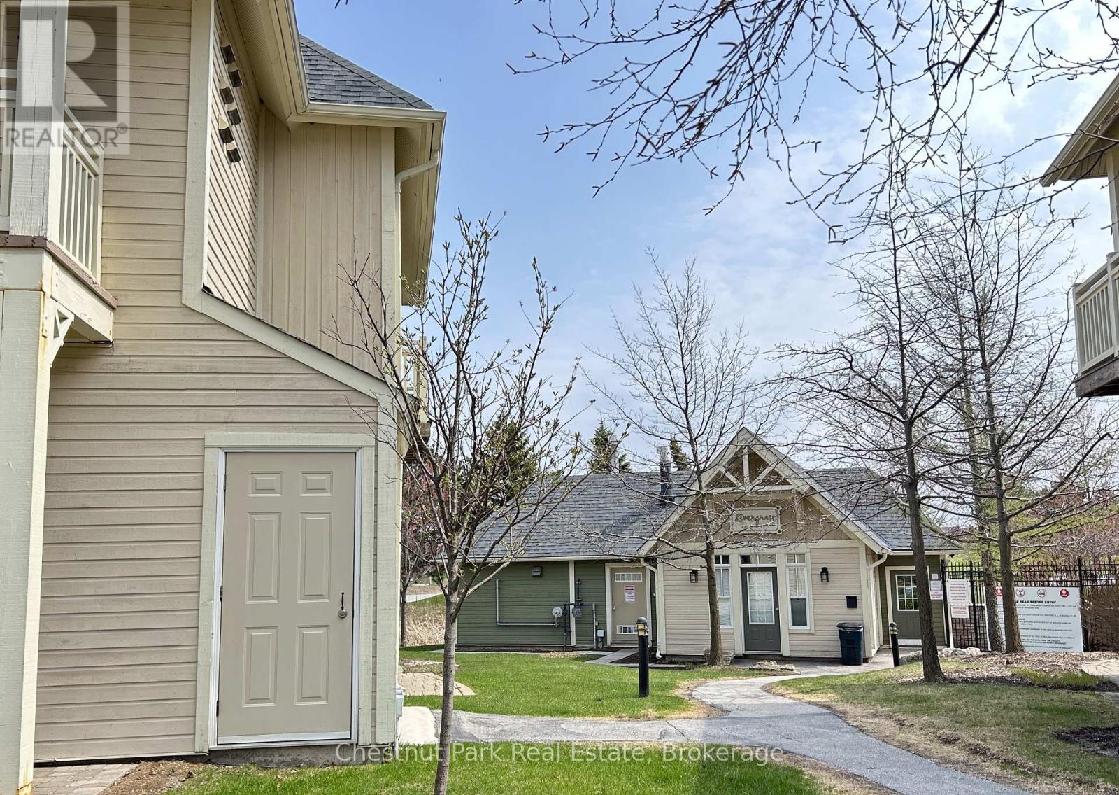 222 - 125 FAIRWAY COURT