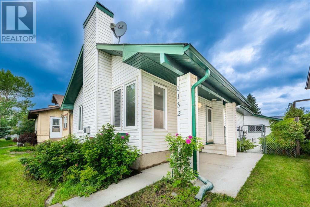 1132 Meadowbrook Drive SE