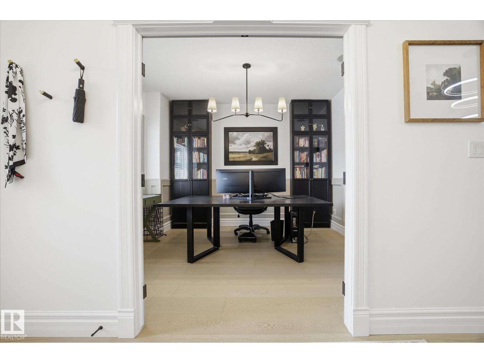 #14 10550 ELLERSLIE RD SW