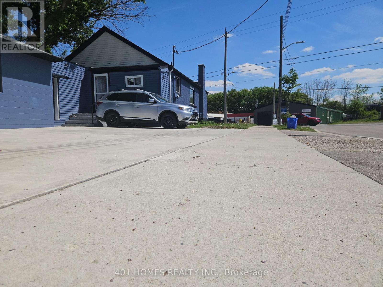 1092 BRYDGES STREET