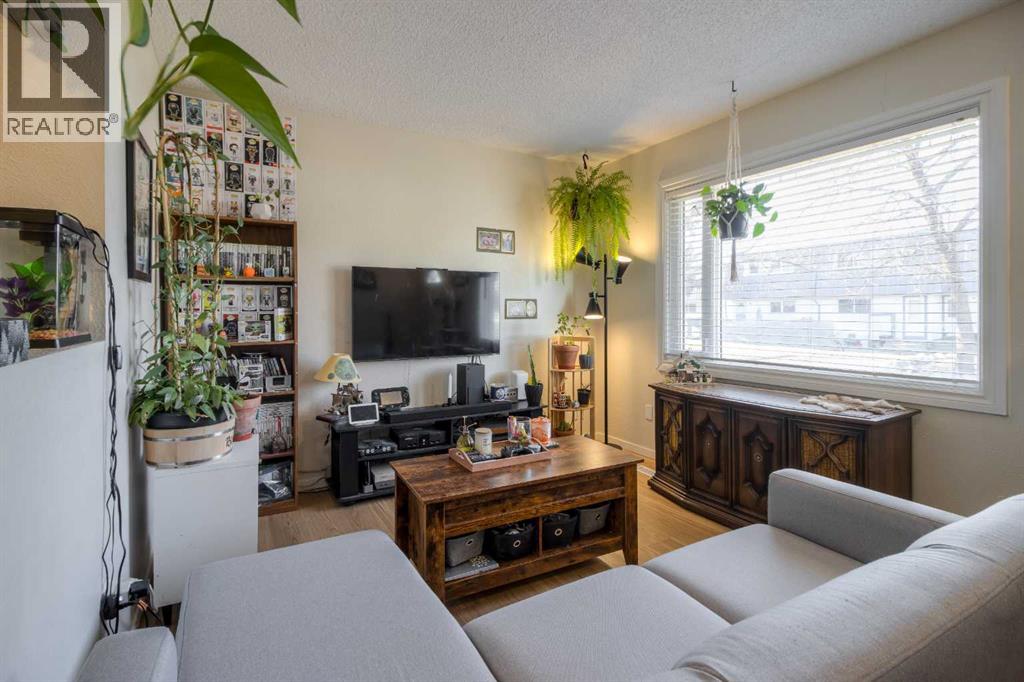 36, 1601 23 Street N