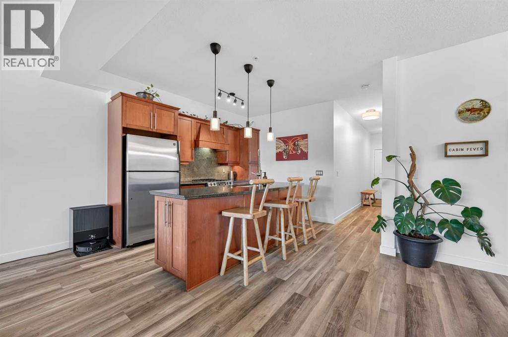 105, 1828 14 Street SW