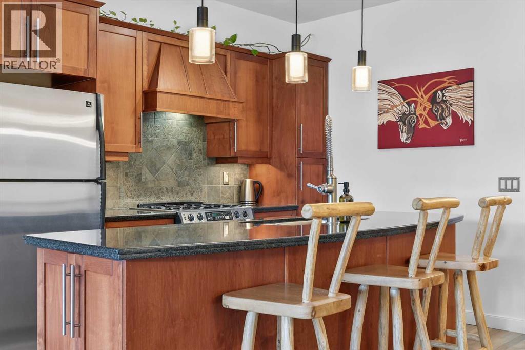 105, 1828 14 Street SW