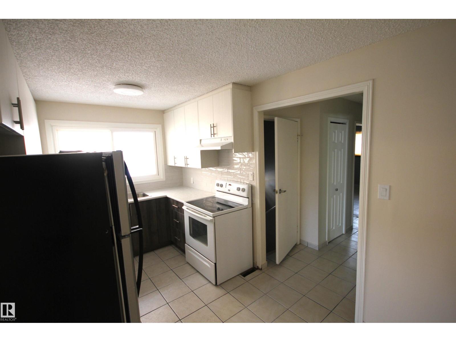 12907 & 12909 123 ST NW