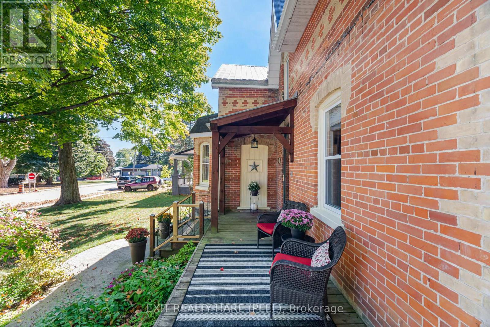 51 OSPREY STREET S