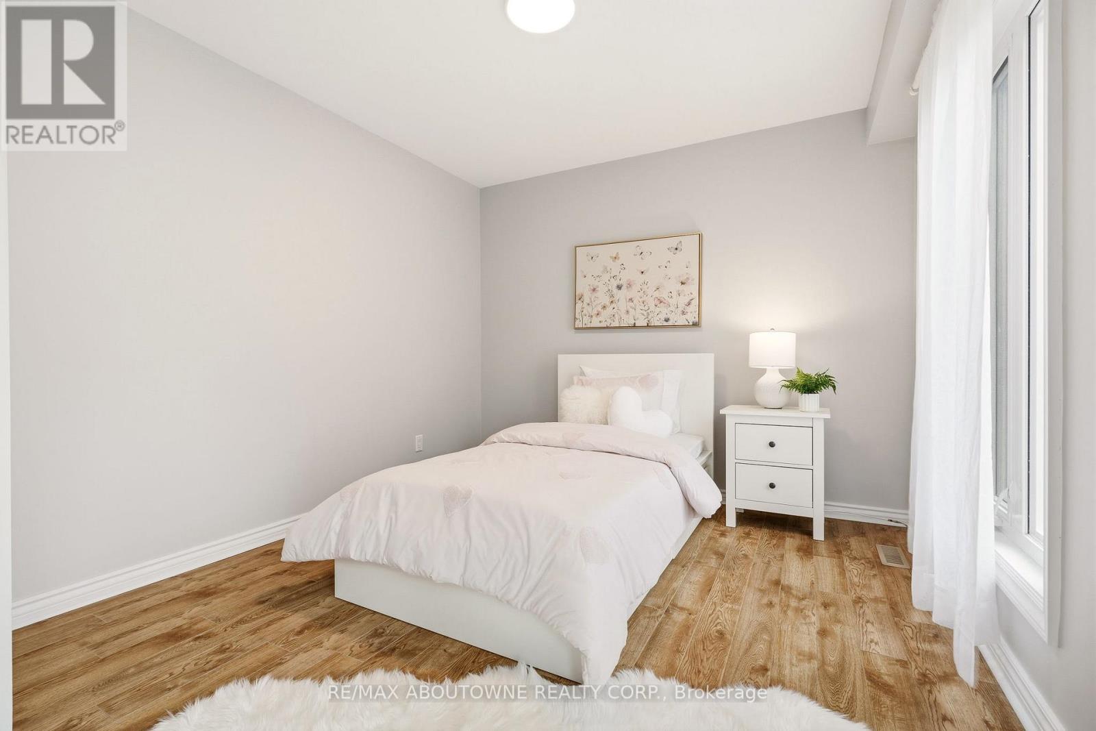 97 - 302 COLLEGE AVENUE W