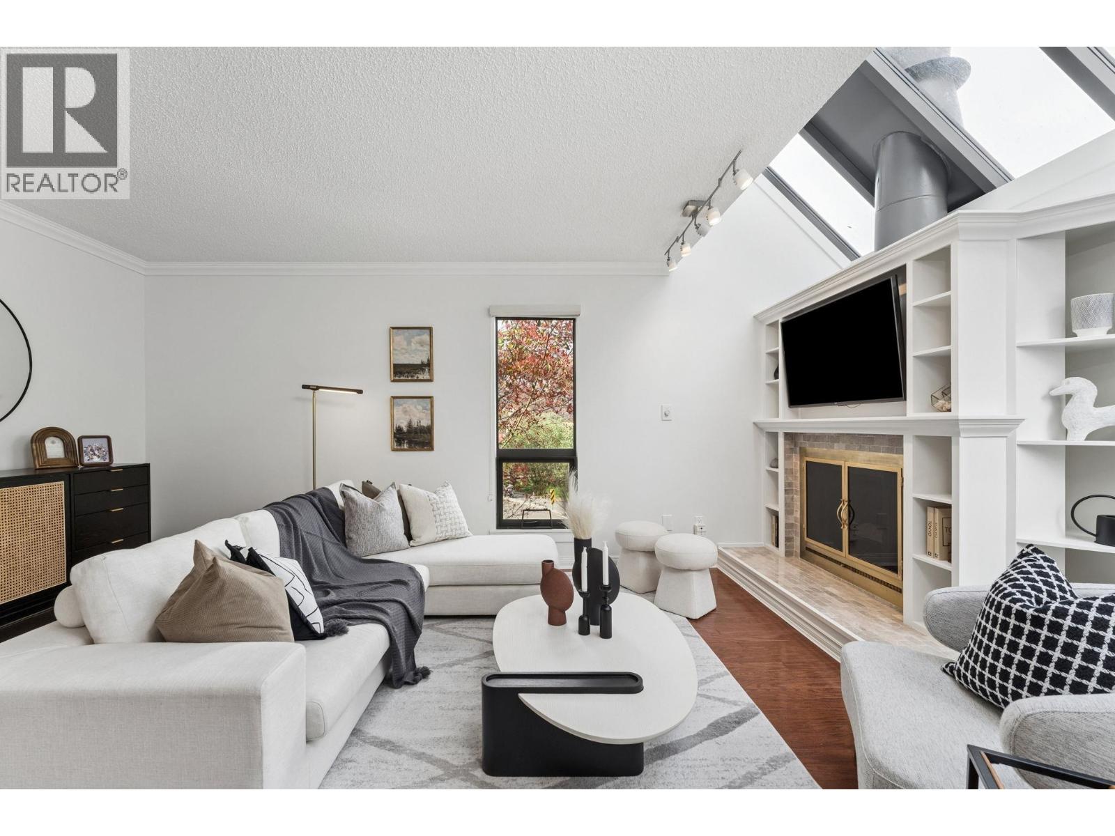 217 1477 FOUNTAIN WAY