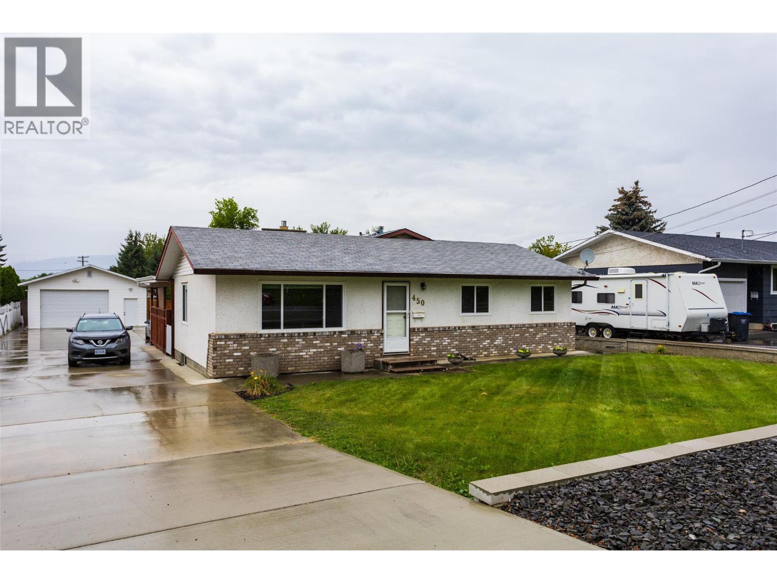 450 Hollywood Road S