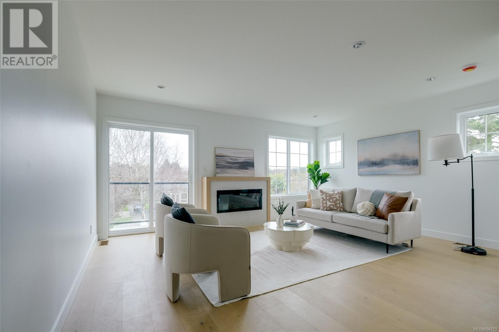 Unit 1 3907 Cedar Hill Rd