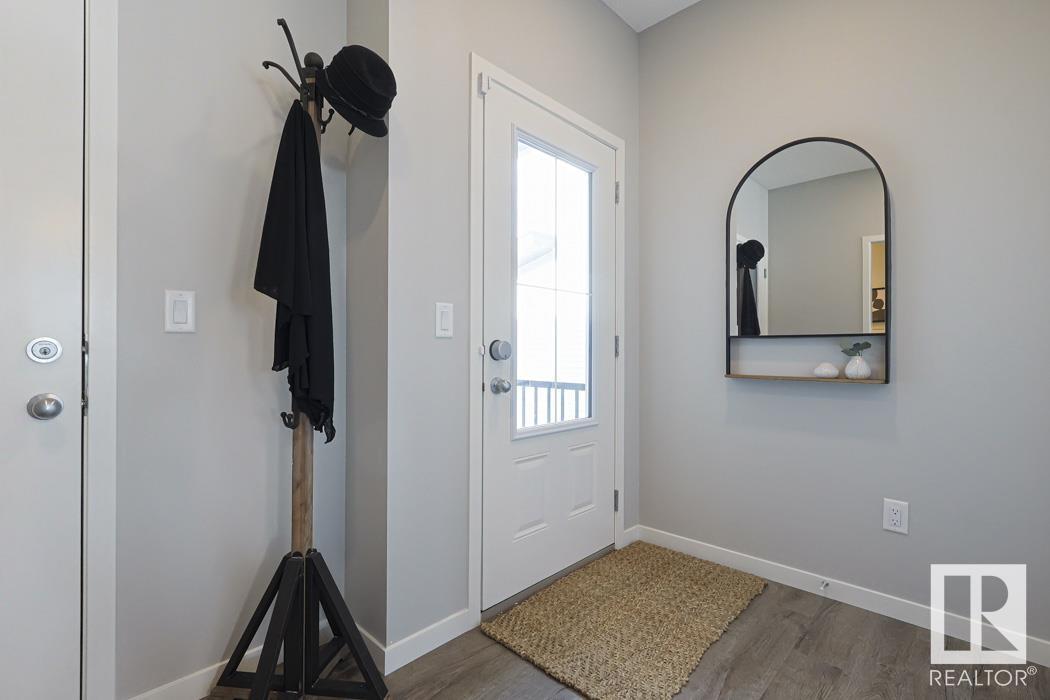 8607 181 AV NW