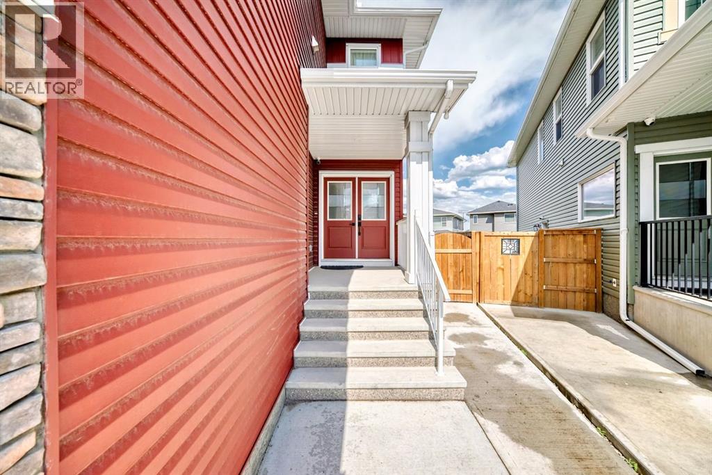 171 Red Sky Crescent NE