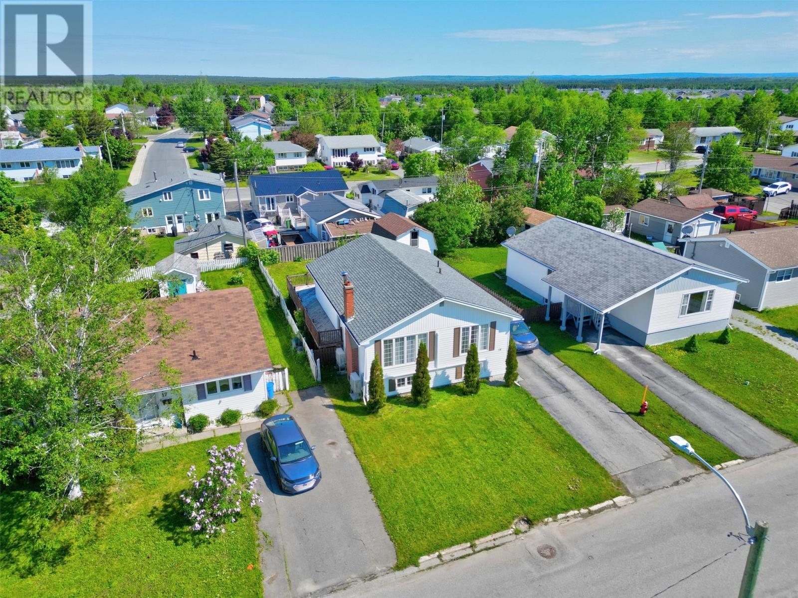 15 Wood Crescent