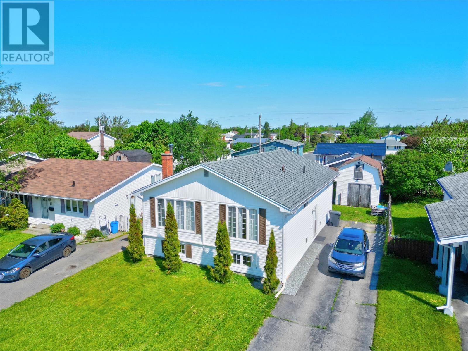 15 Wood Crescent