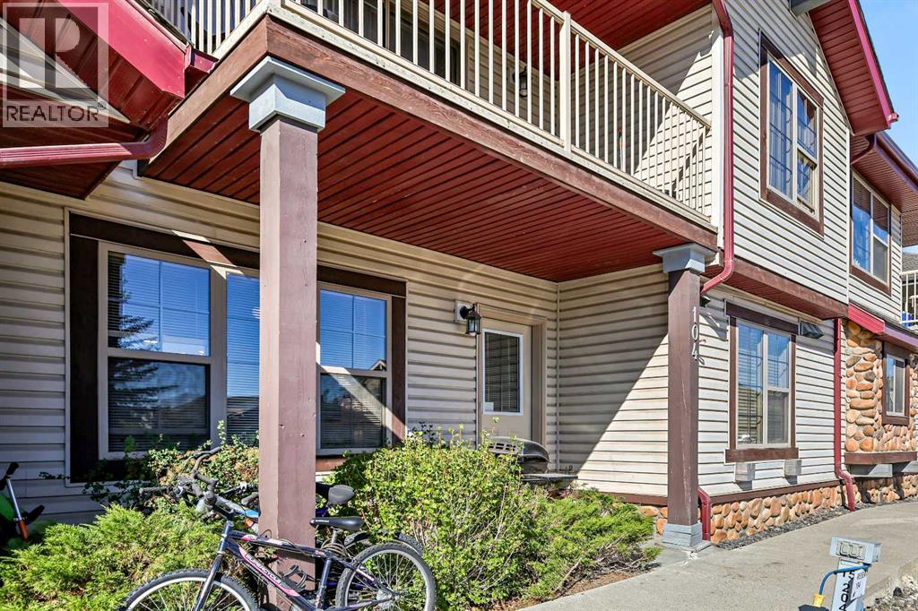 104, 15 Everridge Square SW