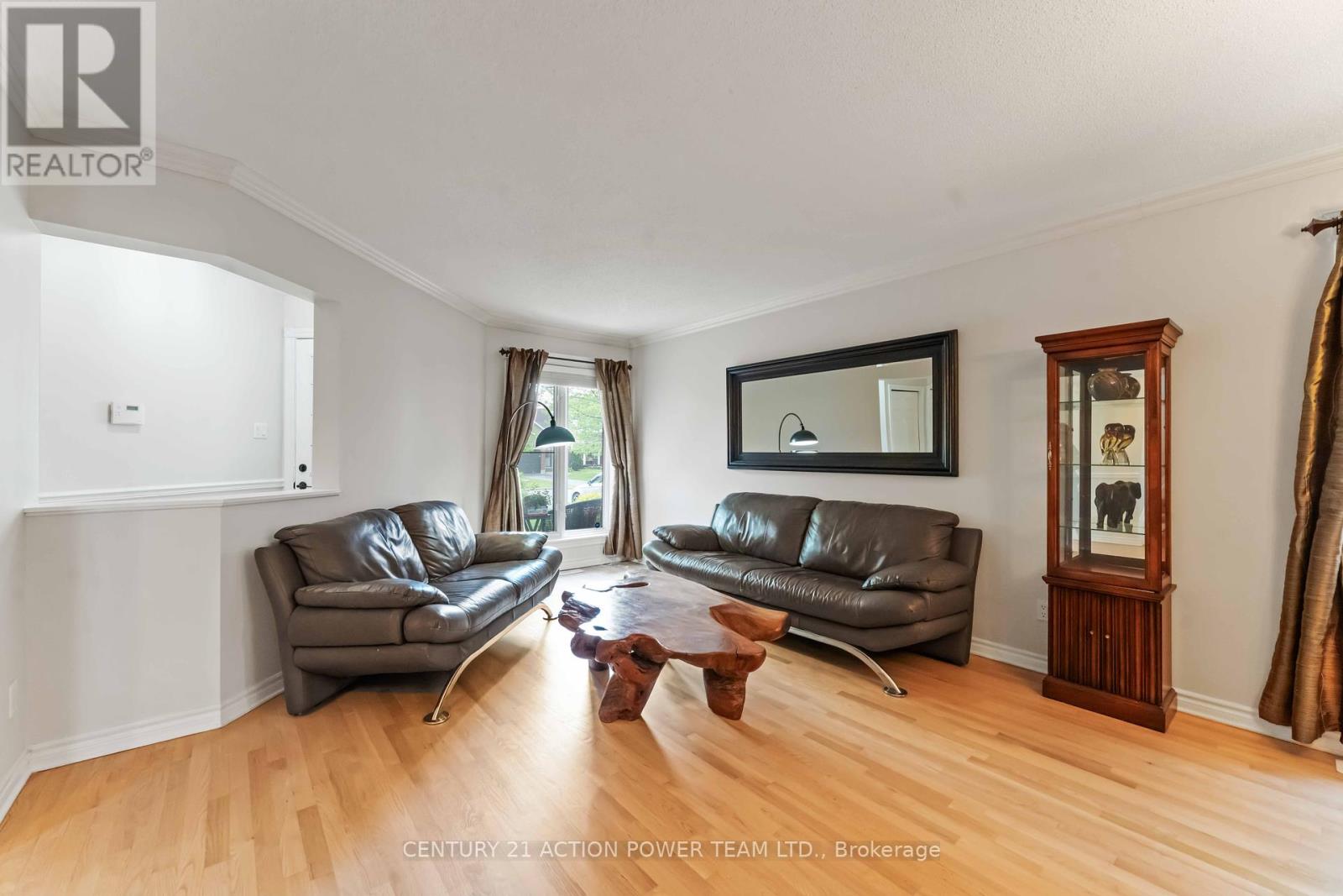 1019 SHEENBORO CRESCENT
