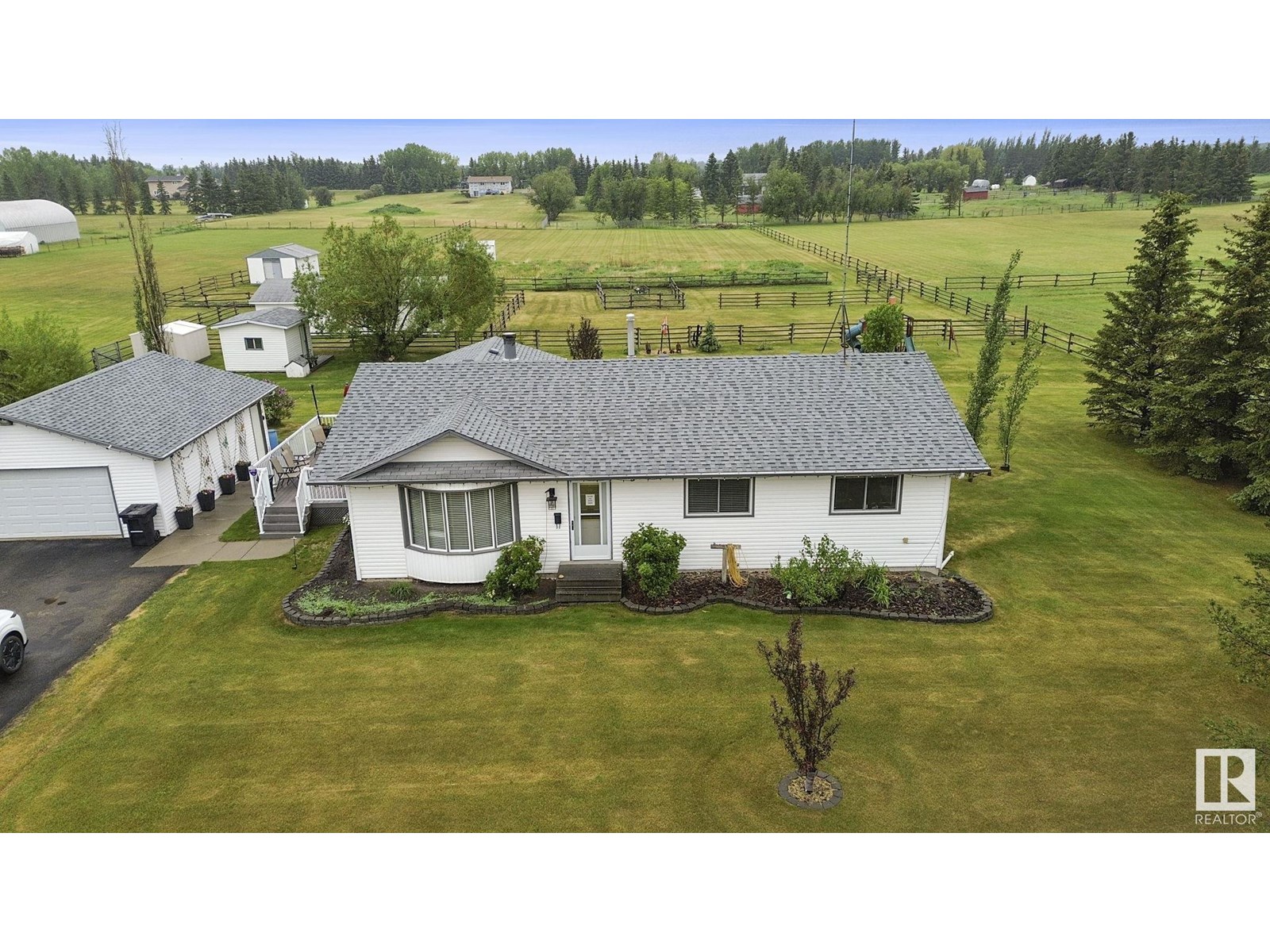 #314 52349 RGE ROAD 222