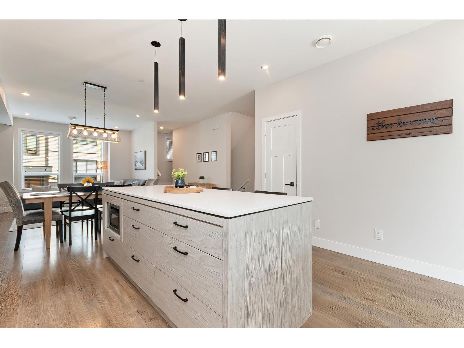30 45500 CAMPUS DRIVE|Garrison Crossing