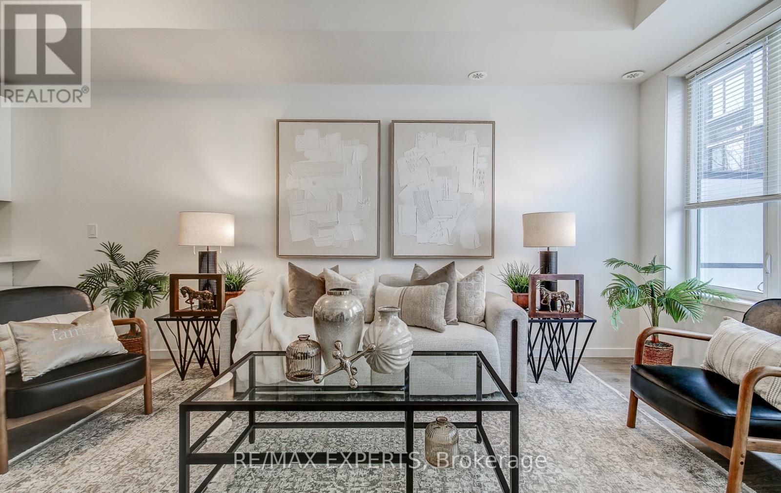 61 - 300 ALEX GARDNER CIRCLE