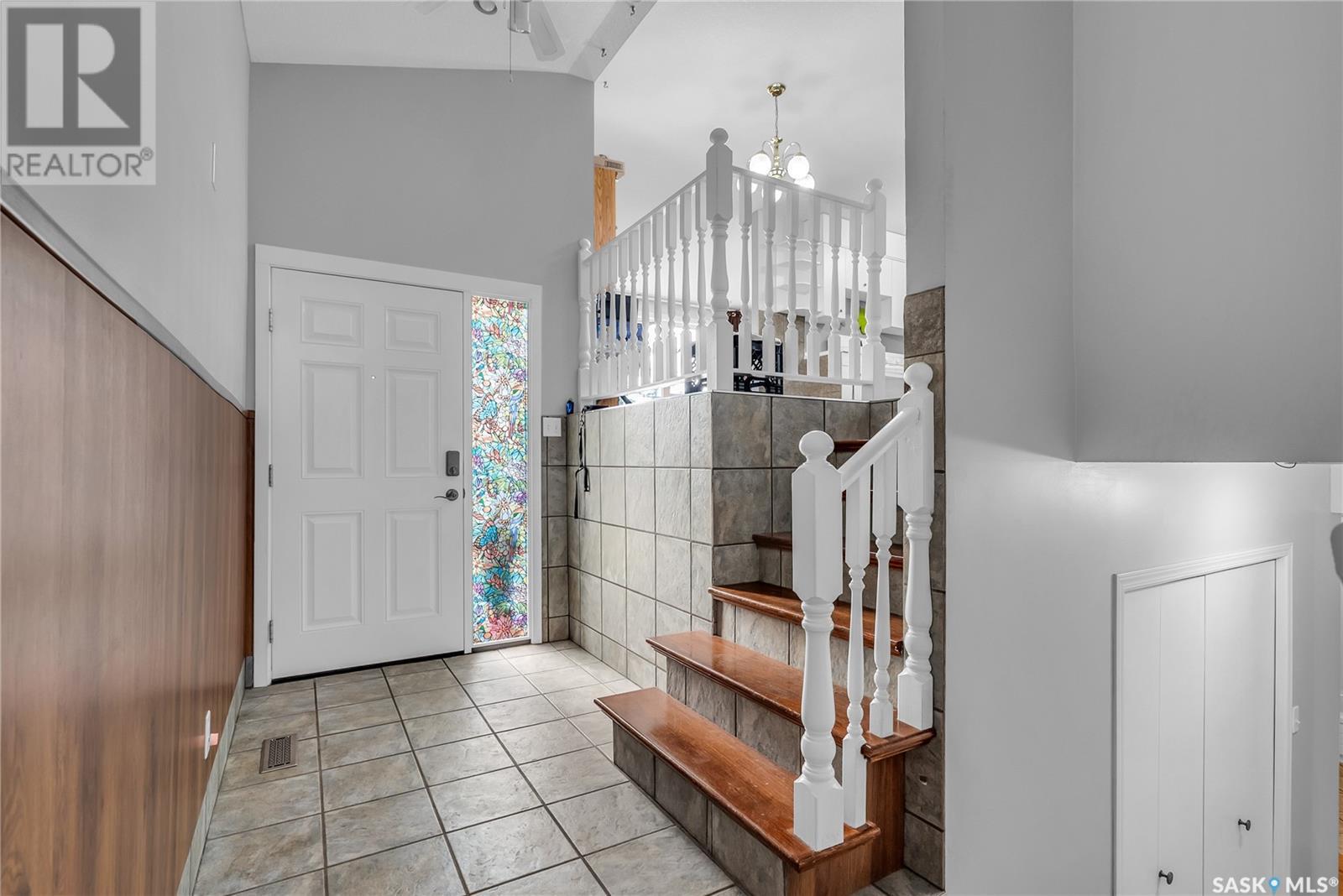 406 & 408 Gillam CRESCENT