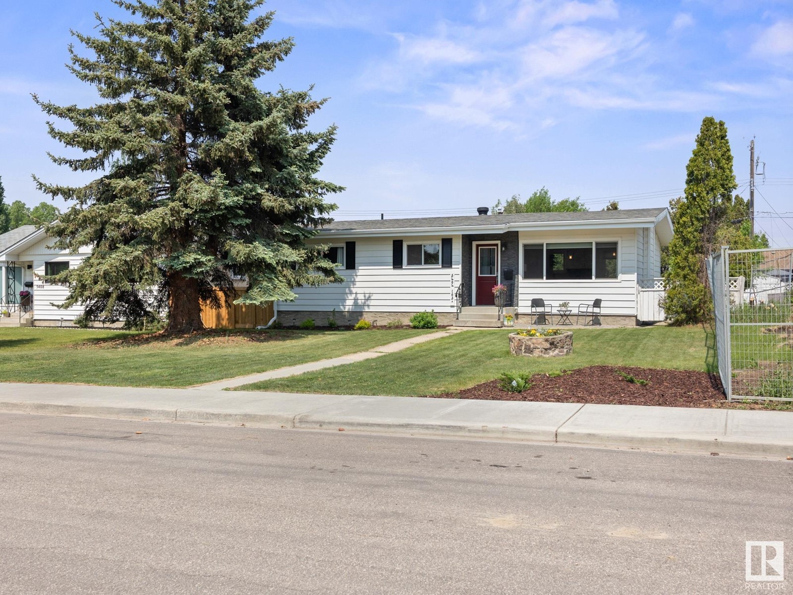 5404 103A AV NW
