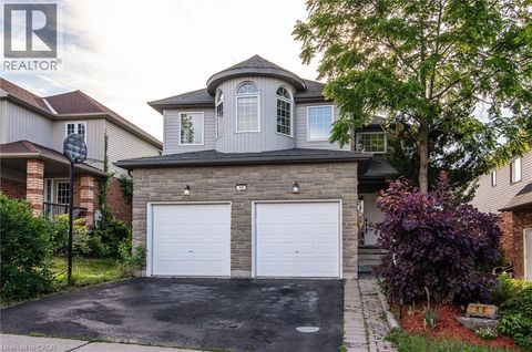 11 APPLE RIDGE Drive Kitchener ON N2P2R8