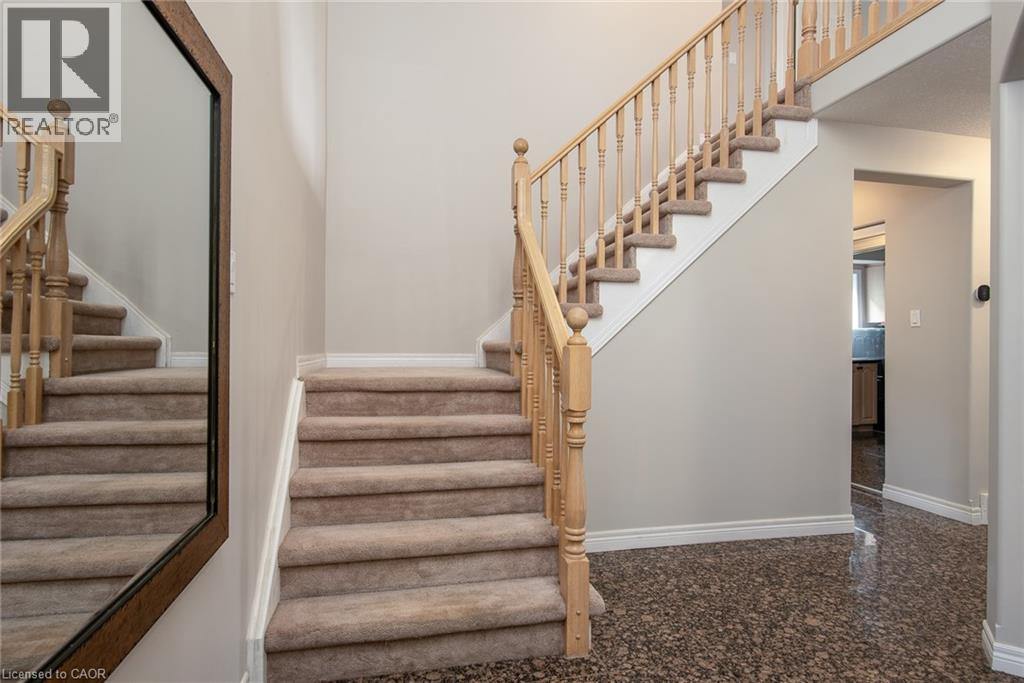 11 APPLE RIDGE Drive