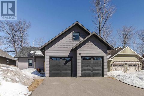 92 Crimson Ridge DR Sault Ste. Marie ON P6A0B5