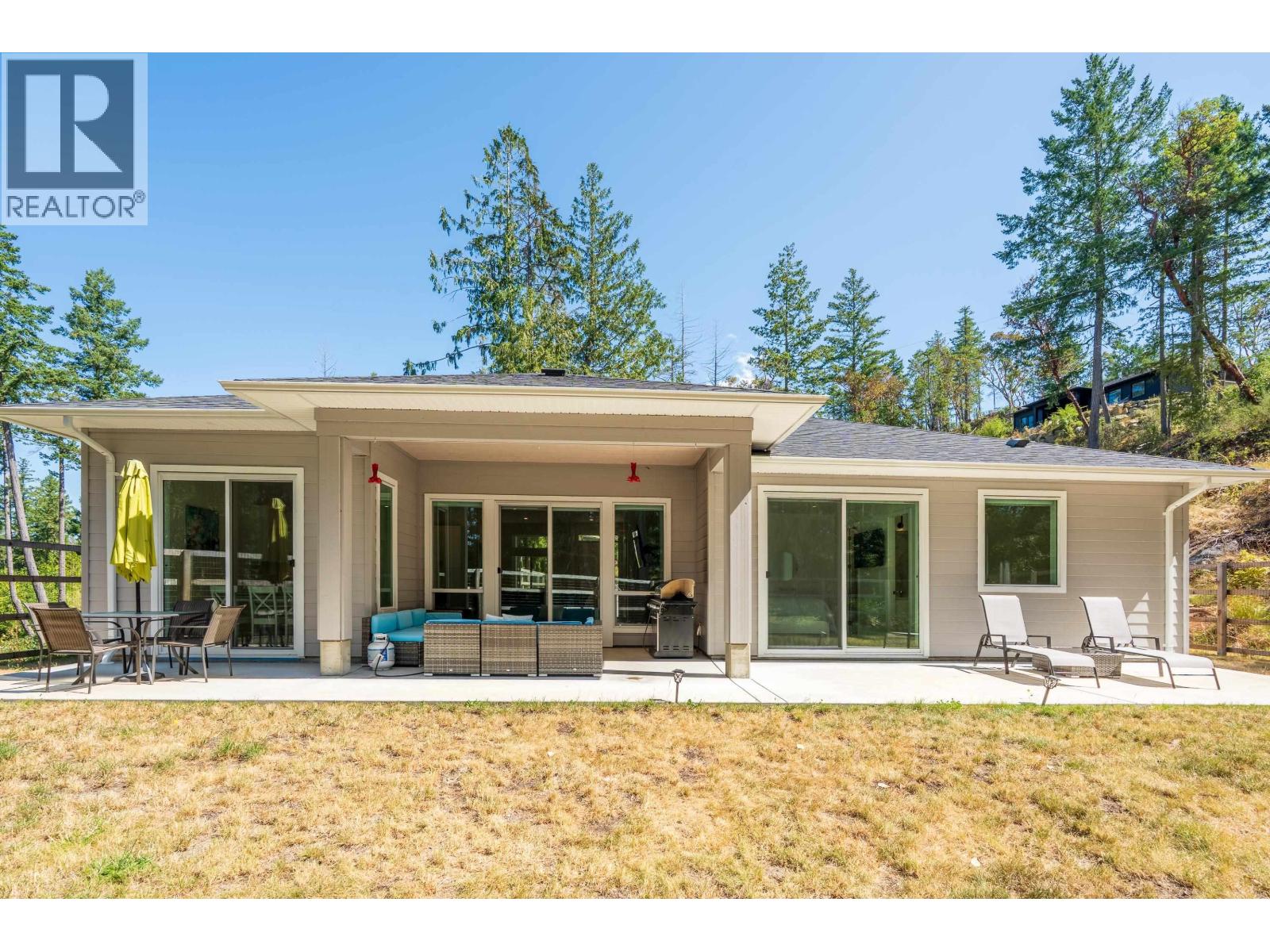 11120 SUNSHINE COAST HIGHWAY