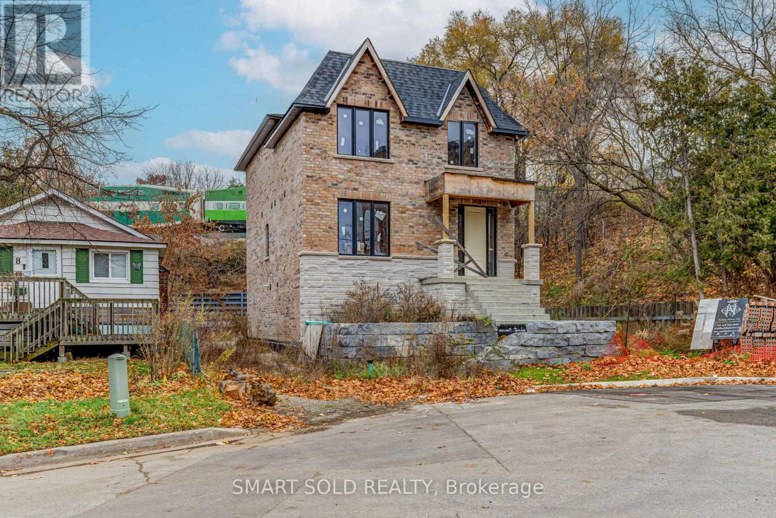 4 FORTY THIRD STREET