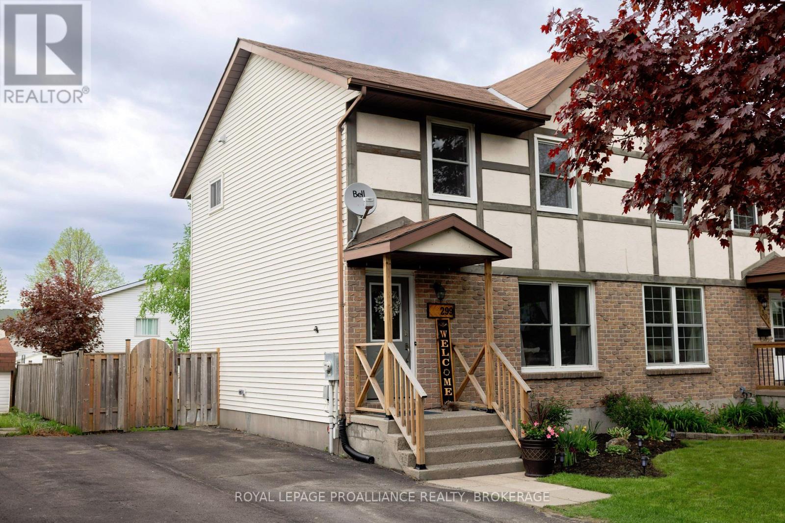 299 KINGSDALE AVENUE