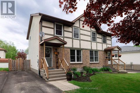 299 KINGSDALE AVENUE Kingston (East Gardiners Rd) ON K7M8H1