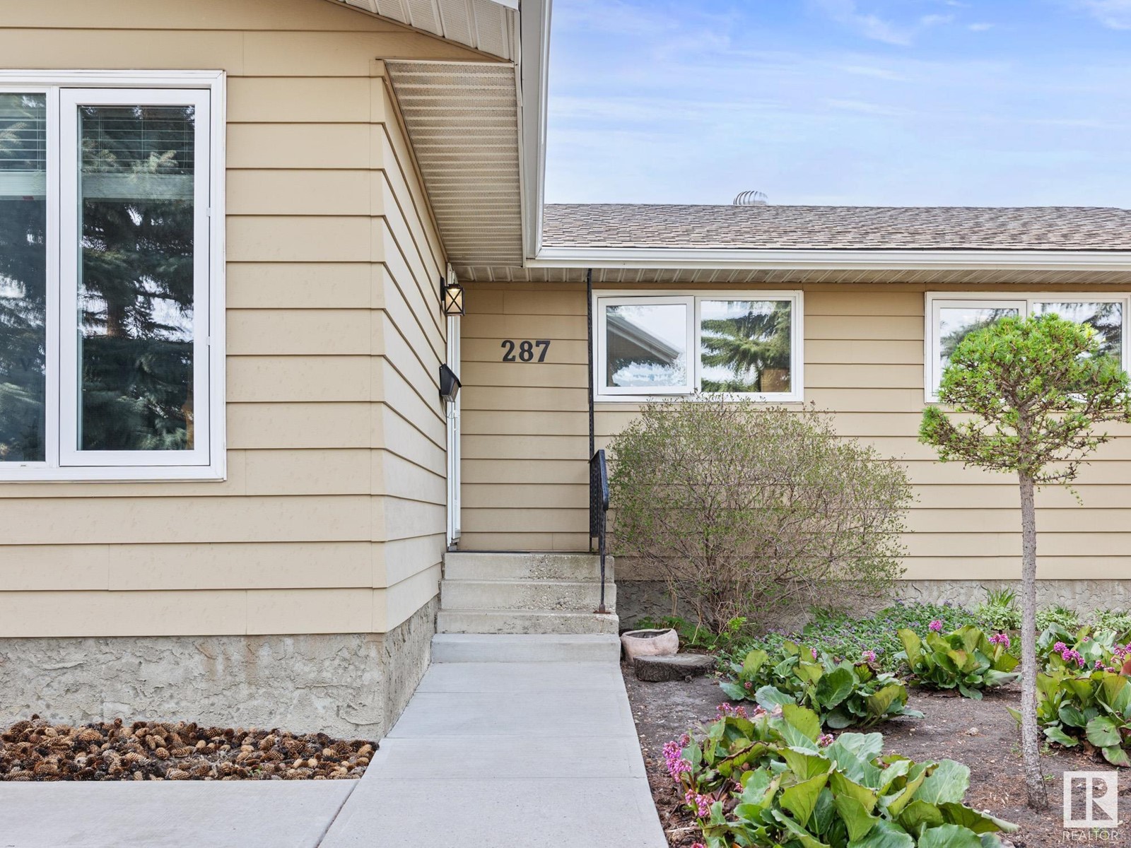 287 KNOTTWOOD RD N NW