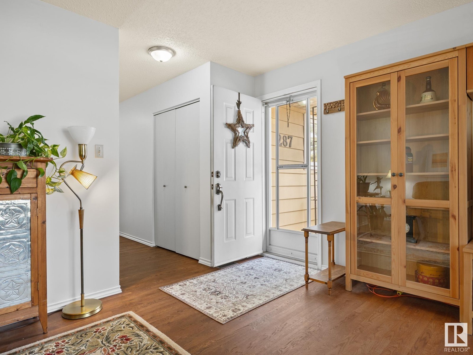 287 KNOTTWOOD RD N NW