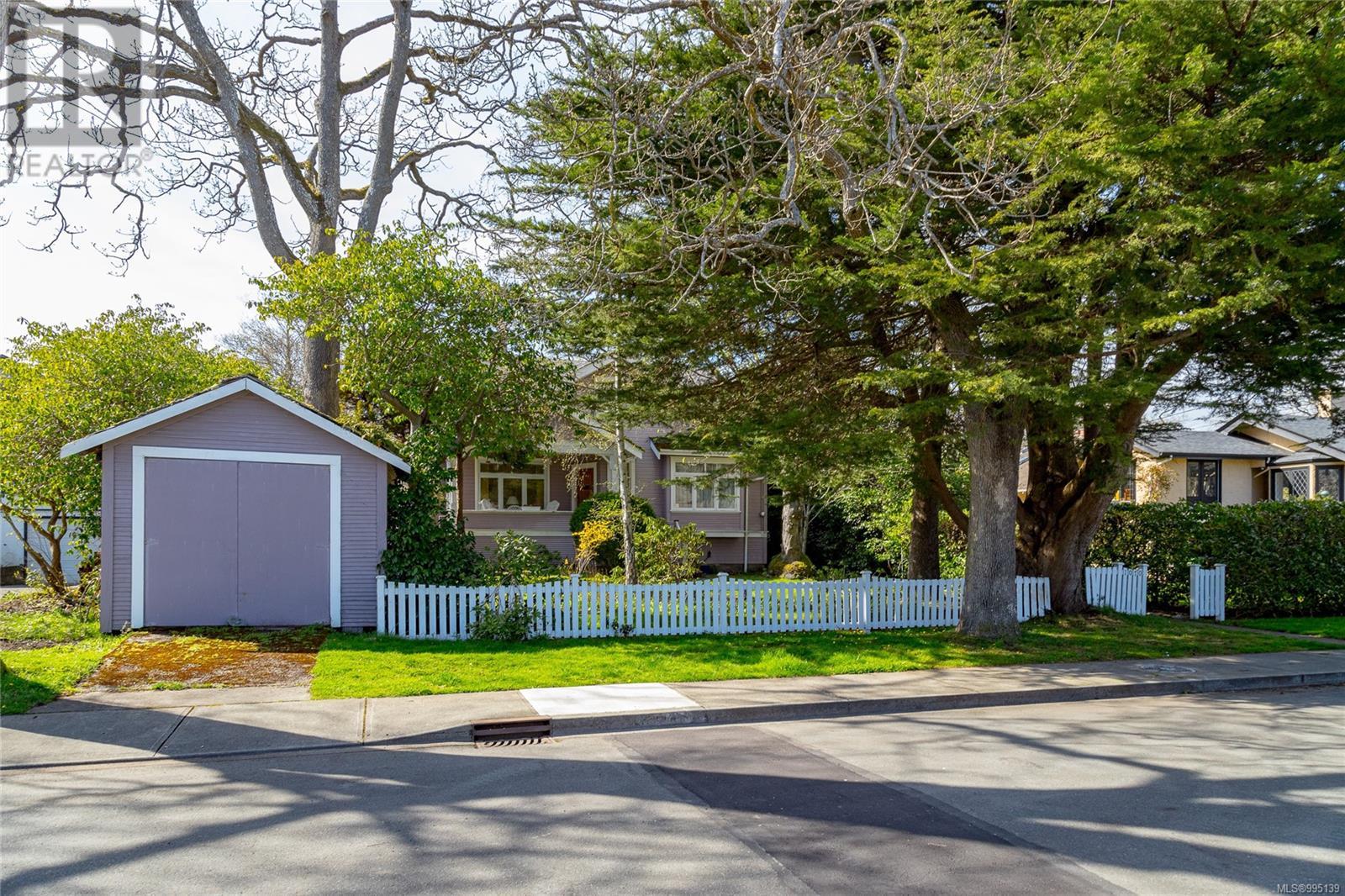 1070 St. David St