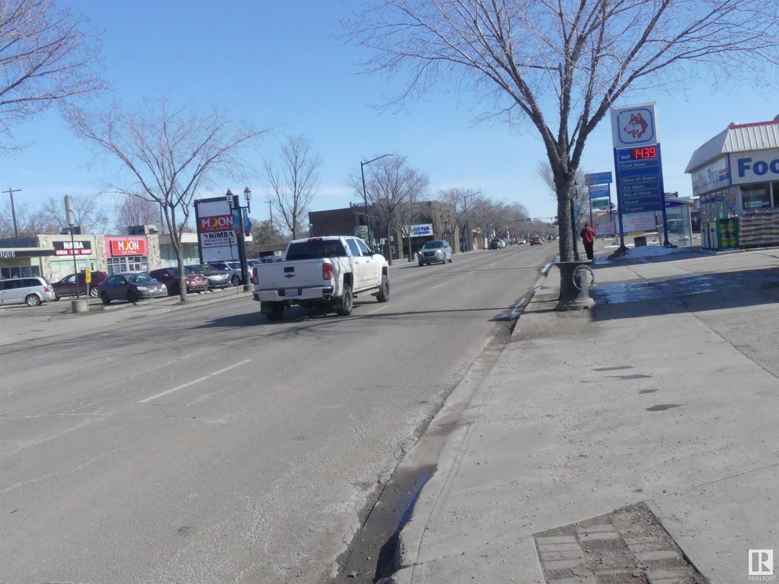 4322 118 AV NW NW