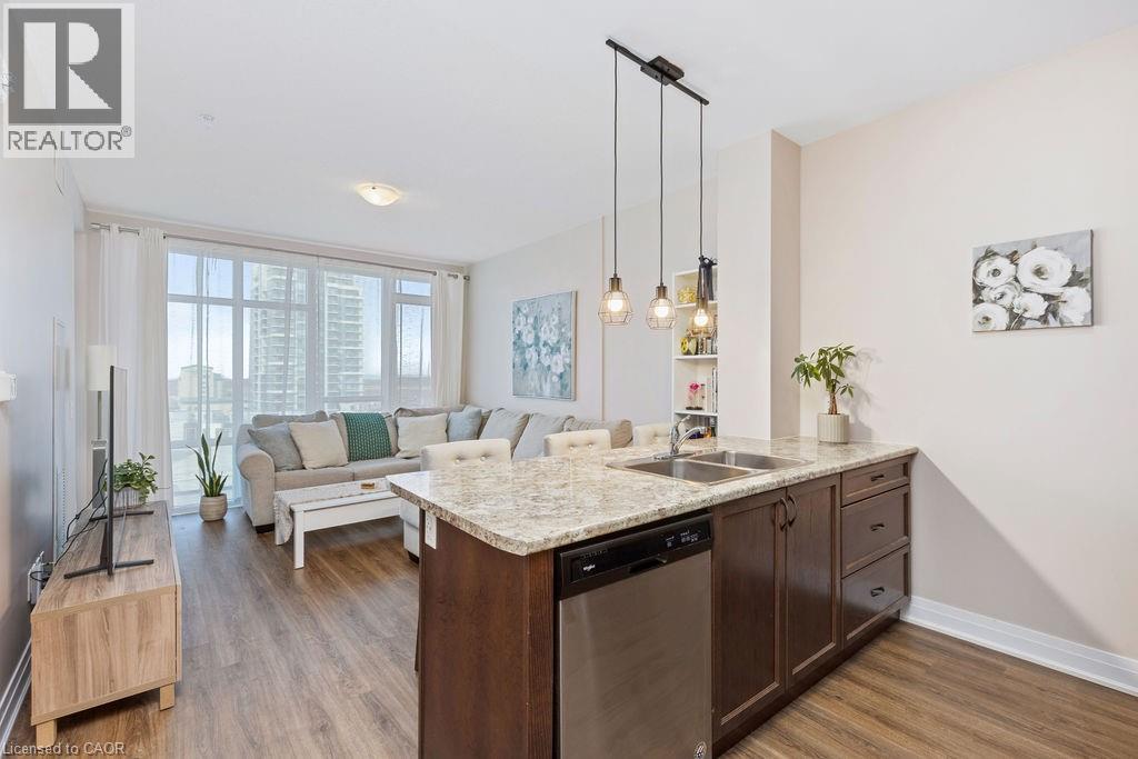 16 CONCORD Place Unit# 705